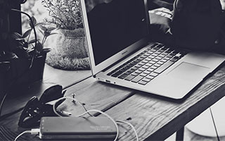 开云体育亚洲官网-欧洲联赛精彩对决引发观众狂热，足球盛宴再掀激情浪潮