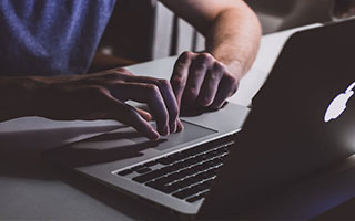 开云体育亚洲官网-欧洲联赛精彩对决引发观众狂热，足球盛宴再掀激情浪潮