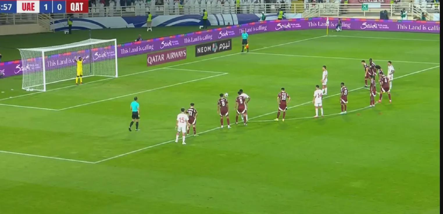 开云体育地址-包含沃特福德客场碾压对手，个人进球助球队轻松取得意外胜利的词条