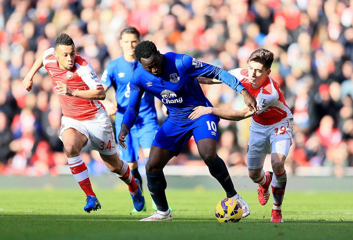 包含那不勒斯击败博洛尼亚，赛季表现渐入佳境的词条