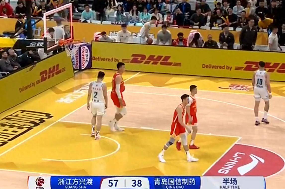 吴前三分球绝杀，辽宁主场险胜青岛
