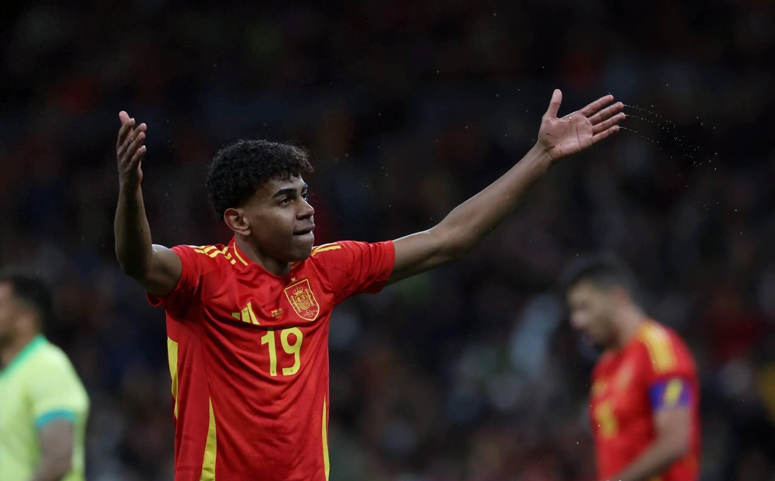 开云体育亚洲官网-欧洲杯资格赛取得重要胜利，晋级前进