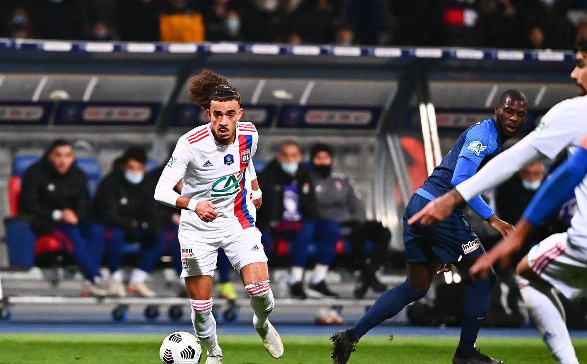 开云体育平台-包含南特客场击败里尔，继续保持榜首位置的词条