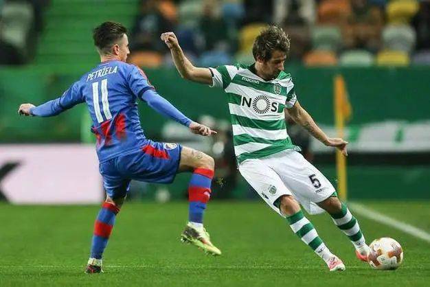 开云体育网页版入口-关于门兴格拉德巴赫再次展现出色表现，击败对手夺冠的信息