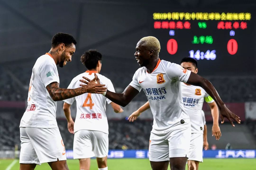 深圳佳兆业主场不敌武汉卓尔，遭遇失利