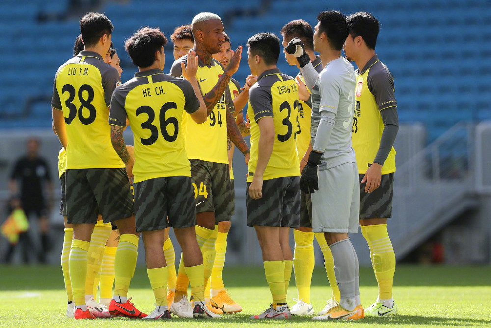 恒大宣布主帅换帅，球迷意见分歧的简单介绍