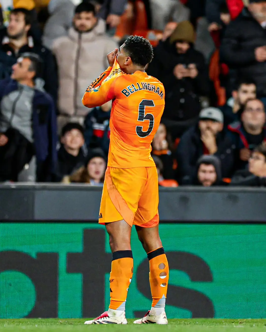 皇马败给瓦伦西亚，卫冕之路波折