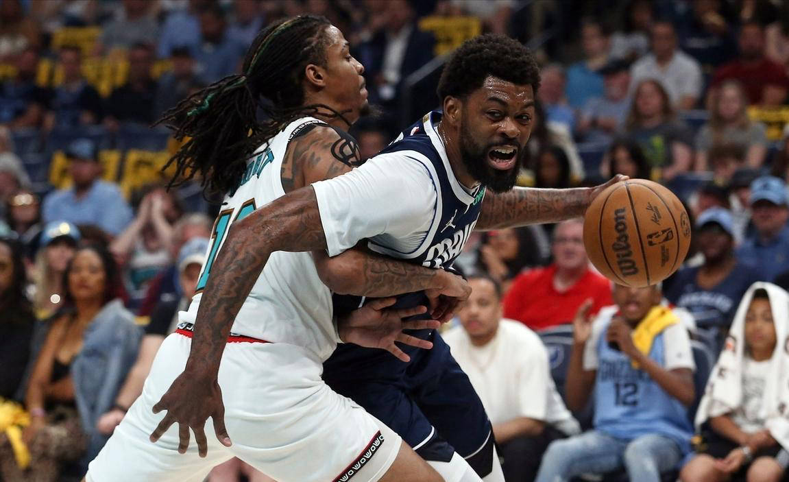 包含灰熊大胜鹈鹕，年轻后卫砍下职业生涯新高得分的词条