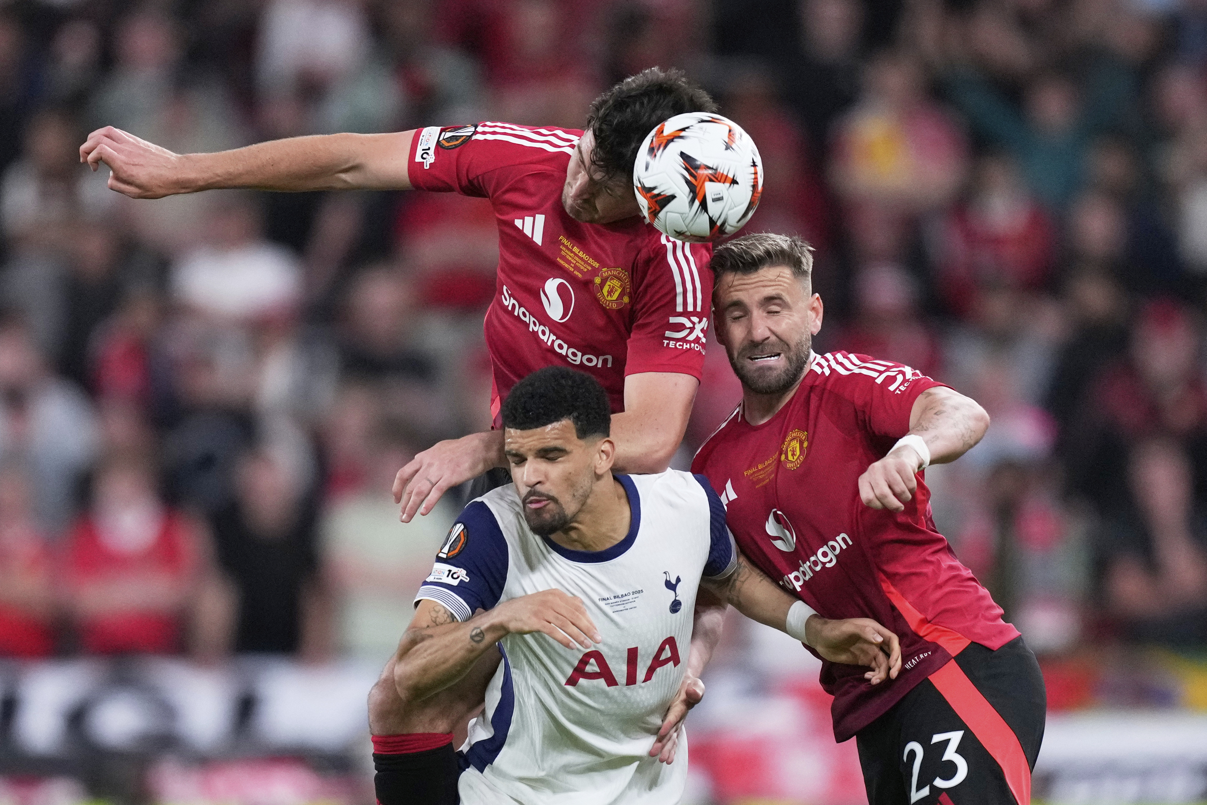 包含热血沸腾的欧洲足球盛宴：球员们为梦想拼搏的词条