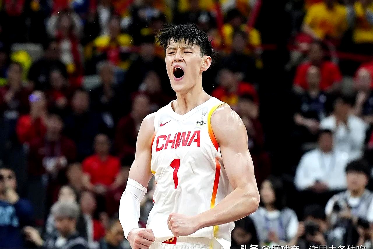 四川男篮在关键时刻逆袭成功