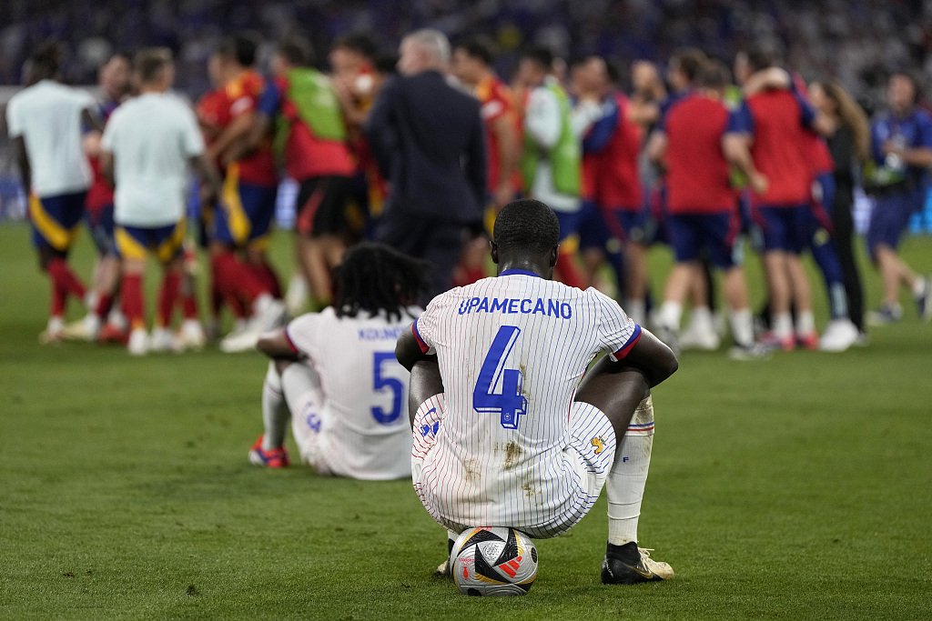 关于法国队夺得胜利，晋级下一轮的信息