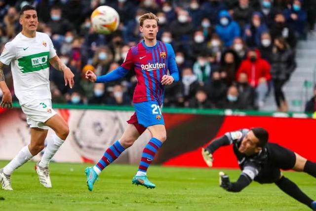 开云体育app下载-巴萨防线再次暴露短板，失分危机待解