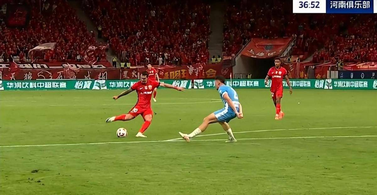 开云体育中国官网-赛场上惊现战绩逆转，球迷掌声不断