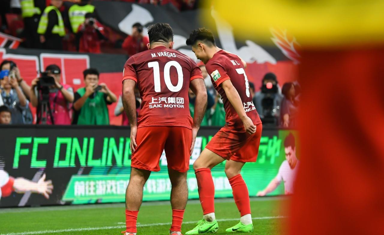 开云体育在线-球队进攻犀利，主场获胜成为大势所趋的简单介绍